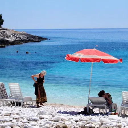 Πανσιόν And By The Sea Hvar - 143 Χβαρ